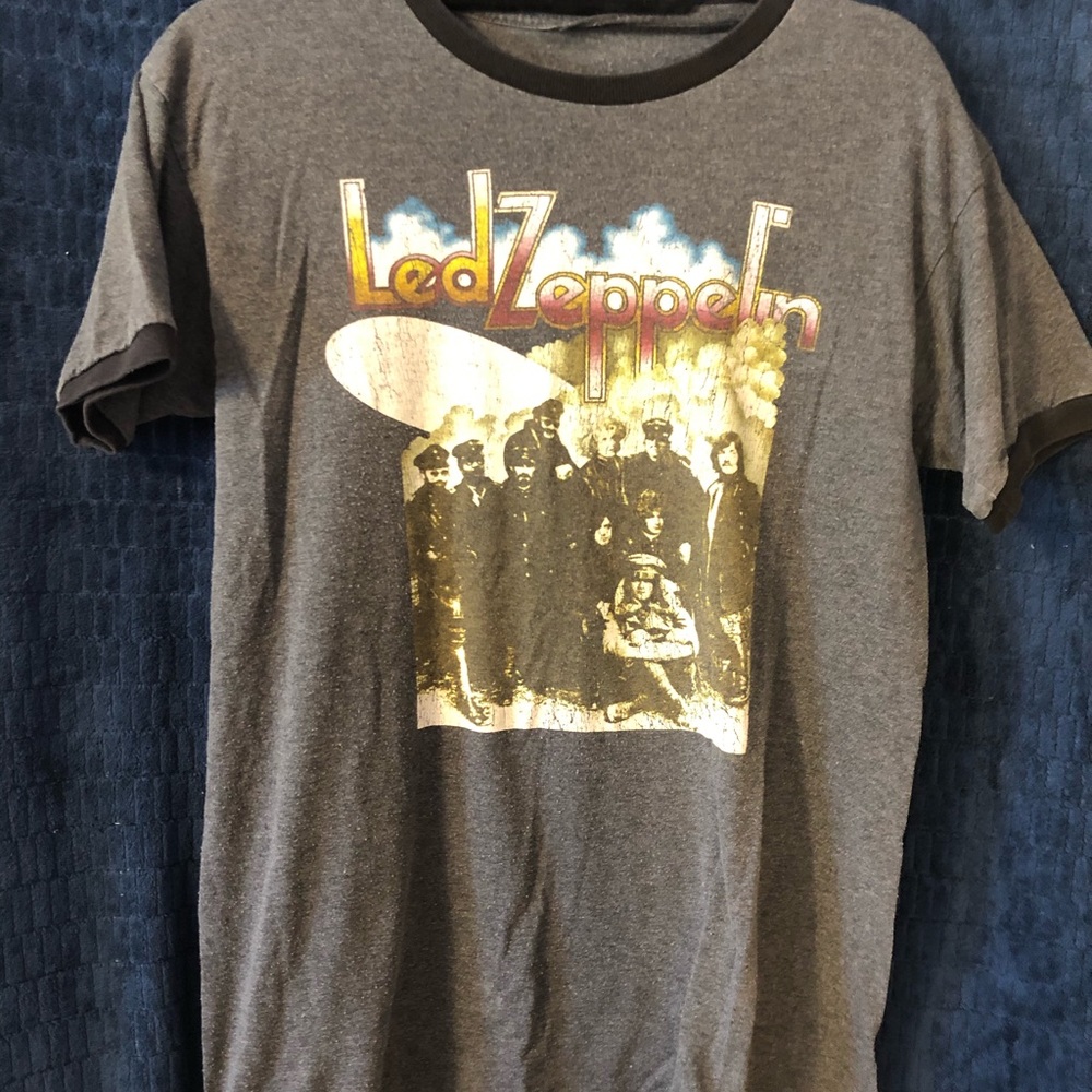 Led Zeppelin t-shirt